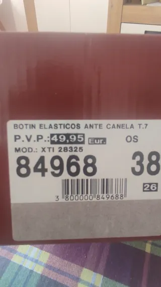 Botines ante marrón canela - n° 38.     A estrenar