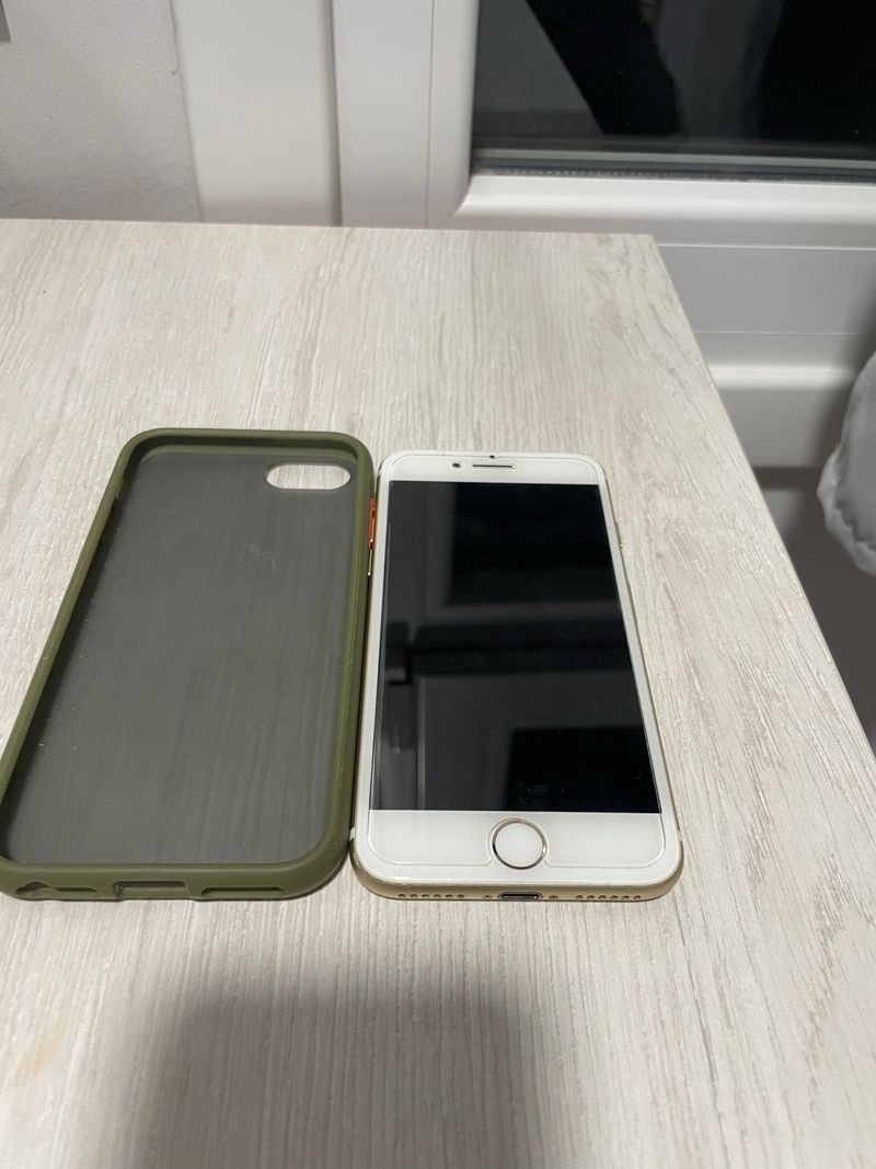 iPhone 7 Gold(para piezas) afbeelding 3