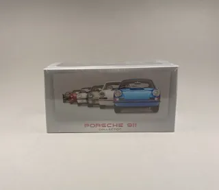 Porsche 911 Carrera 2004 1:43