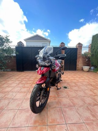 Triumph Tiger 800 XRT Roja