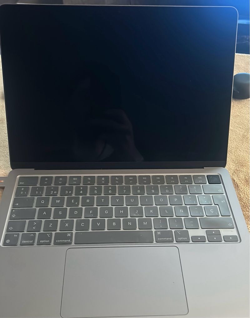 MacBook Air M3 8GB 256GB Gris