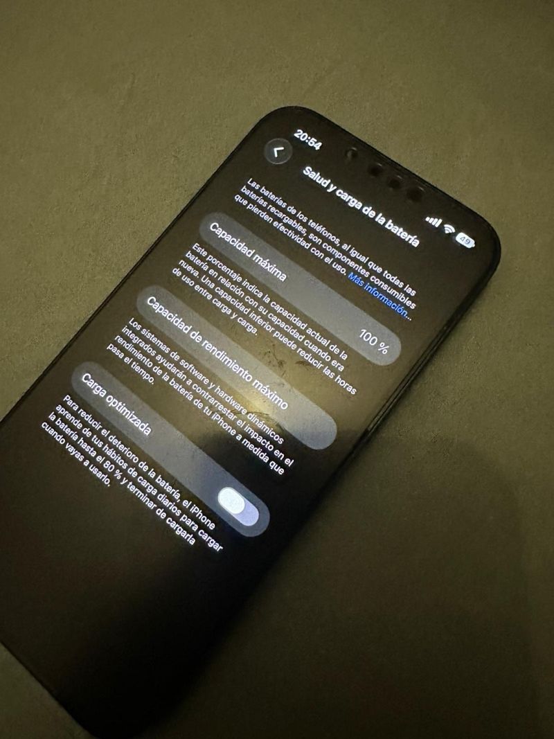 iPhone 13 128GB Negro/Azul Marino afbeelding 2