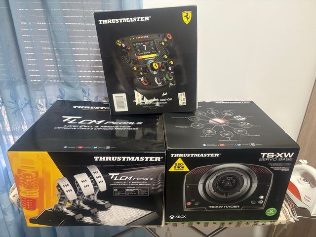 Volante, Pedales y Base Sim Racing Thrustmaster