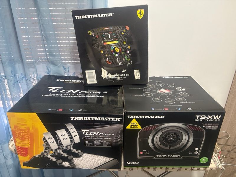 Volante, Pedales y Base Sim Racing Thrustmaster afbeelding 2