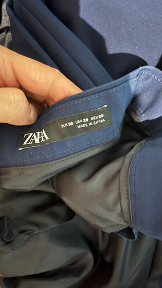Traje azul zara