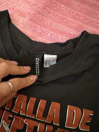 Camiseta H&M La Batalla de los Reptiles