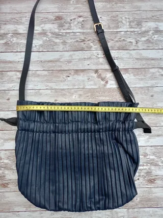 Bolso plisado azul marino, PARFOIS.