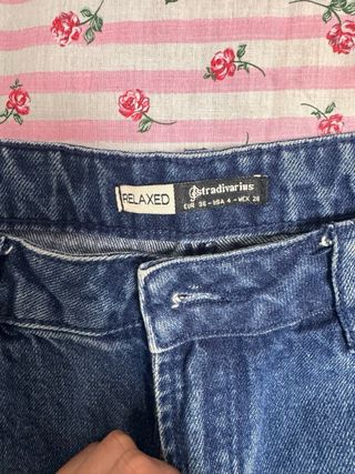 Pantalón Stradivarius Talla 36 Roto Joyas