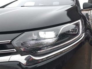 Renault Espace Initiale Paris