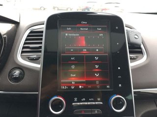 Renault Espace Initiale Paris