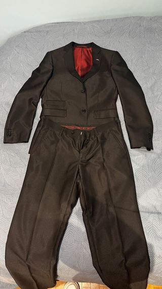 Traje negro
