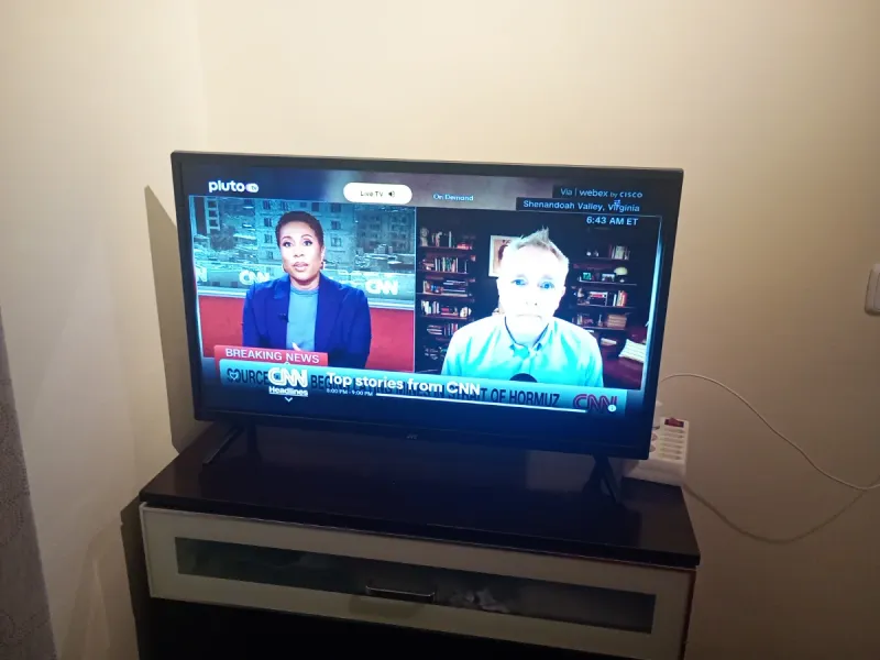 Smart TV JVC Negra y Blanca afbeelding 3
