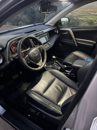 Toyota RAV4 4x4 Executive DCAT