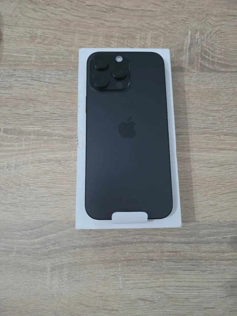 iPhone 16 Pro Max afbeelding 2