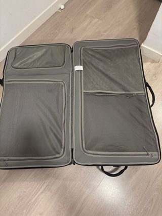 Maleta o bolsa Nike XL Negra Nueva