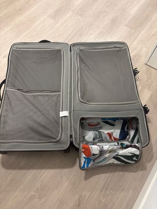 Maleta o bolsa Nike XL Negra Nueva