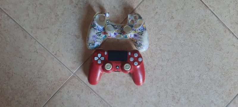 Mando PS4 Edición Limitada Spiderman + Funda