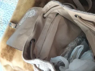 Bolso-Mochila marrón con Bordado