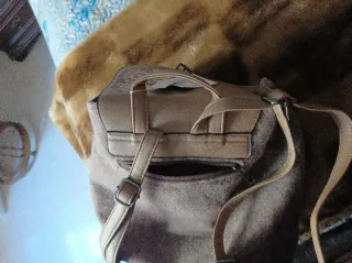 Bolso-Mochila marrón con Bordado