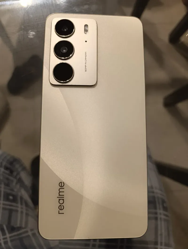 Realme C75 Dorado
