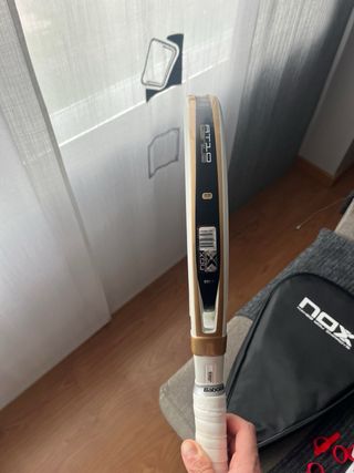 Pala de pádel NOX AT10 Genius 12K