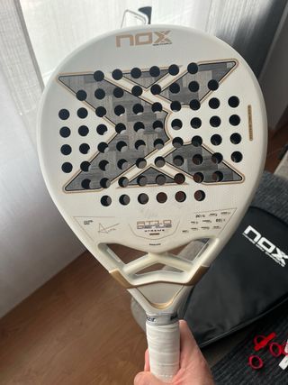 Pala de pádel NOX AT10 Genius 12K