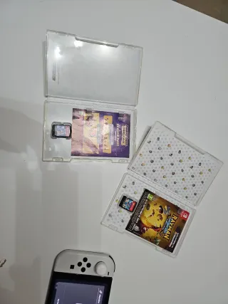 Nintendo Switch OLED Blanca + Mario+Rabbids 1 y 2