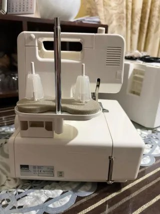 Remalladora JUKI MO-644D