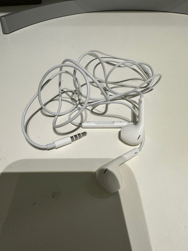 Auriculares EarPods Apple con jack aux