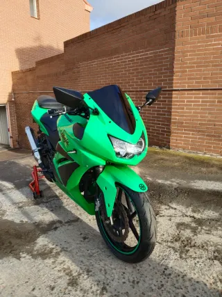 Kawasaki Ninja 250 Como Nueva!