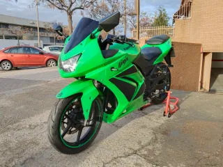 Kawasaki Ninja 250 Como Nueva!