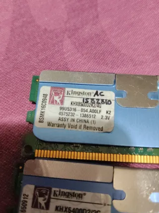 3x Kingston HyperX DDR2 RAM una de4G y dos de2G