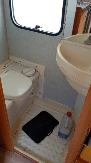 Caravana  750kg con  ficha verde