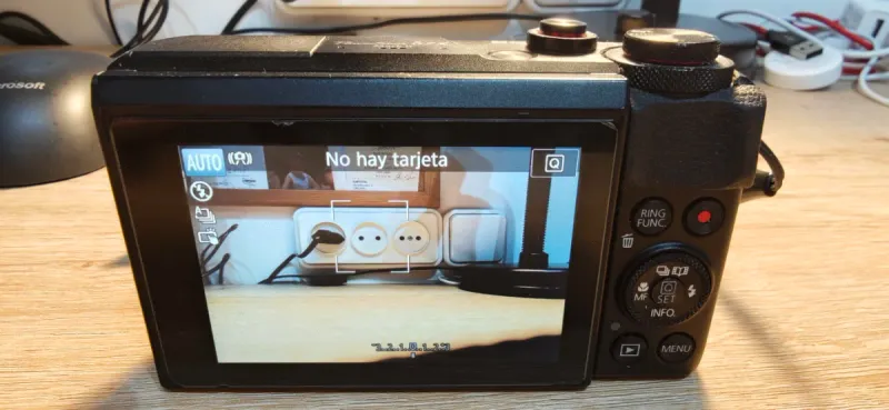 Cámara Canon G7X Mark II Negra afbeelding 2