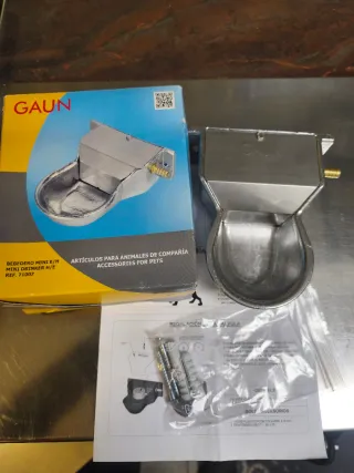 Bebedero para mascotas GAUN