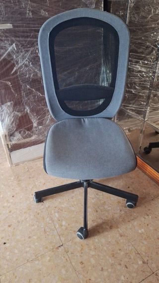 Silla de oficina con ruedas de IKEA