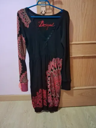 Vestido Desigual Negro y Rojo