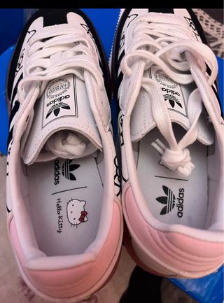 Adidas Samba Hello Kitty
