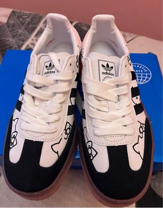 Adidas Samba Hello Kitty