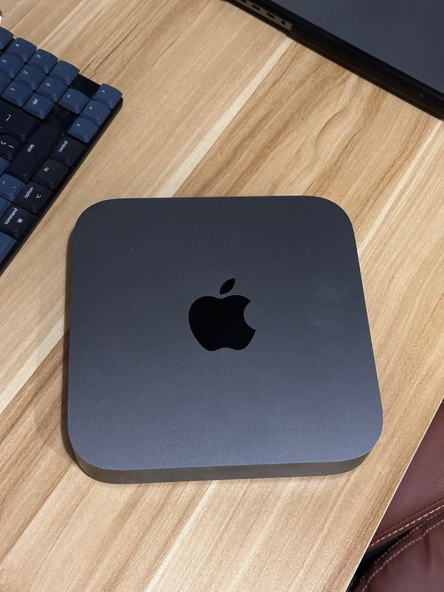 Mac mini 2018 i7 16/256