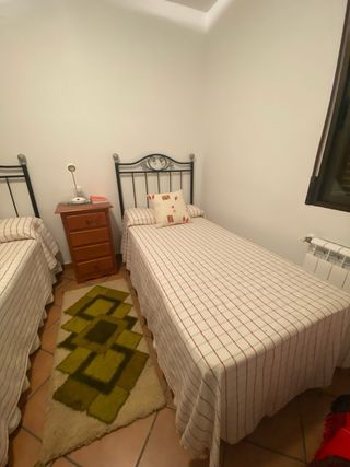 2 Camas individuales 90 cms