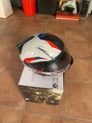Casco BMW System 7 Carbon Tricolor