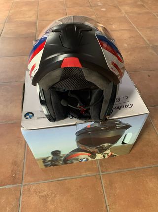 Casco BMW System 7 Carbon Tricolor
