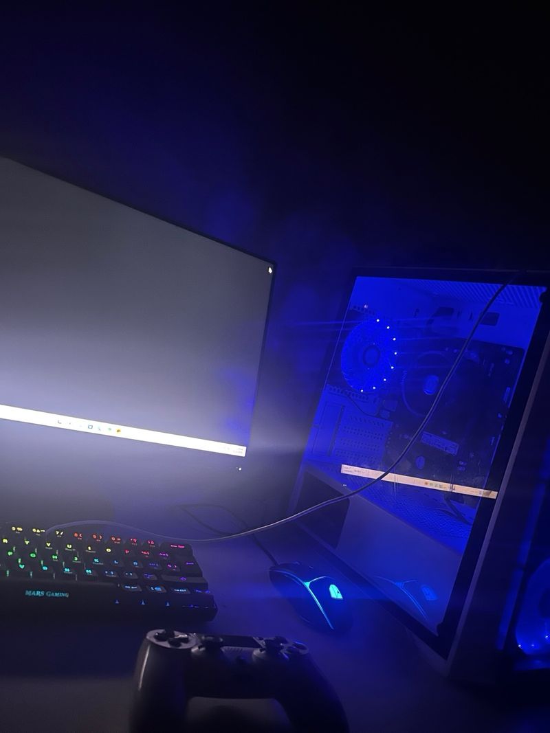 Ordenador Gamer RGB Azul y Negro + monitor afbeelding 2