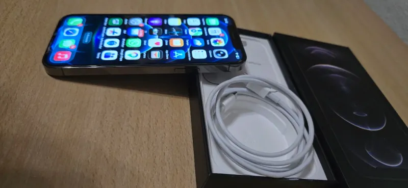iPhone 12 Pro Gris/Plata afbeelding 2
