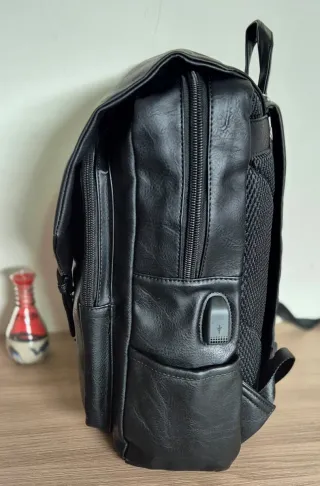 Zaino uomo nero ufficio tempo libero