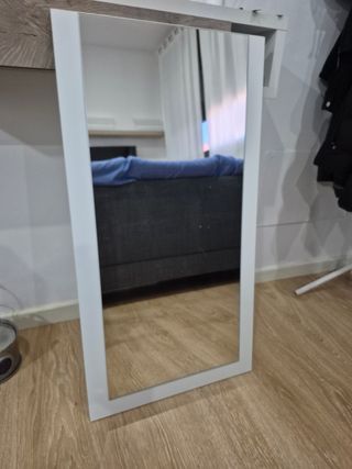 Espejo decorativo blanco y madera