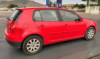 Volkswagen Golf V 1.9 TDI GARANTÍA