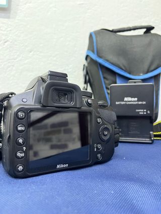 Cámara Nikon D3200 + Accesorios