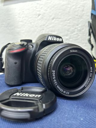 Cámara Nikon D3200 + Accesorios